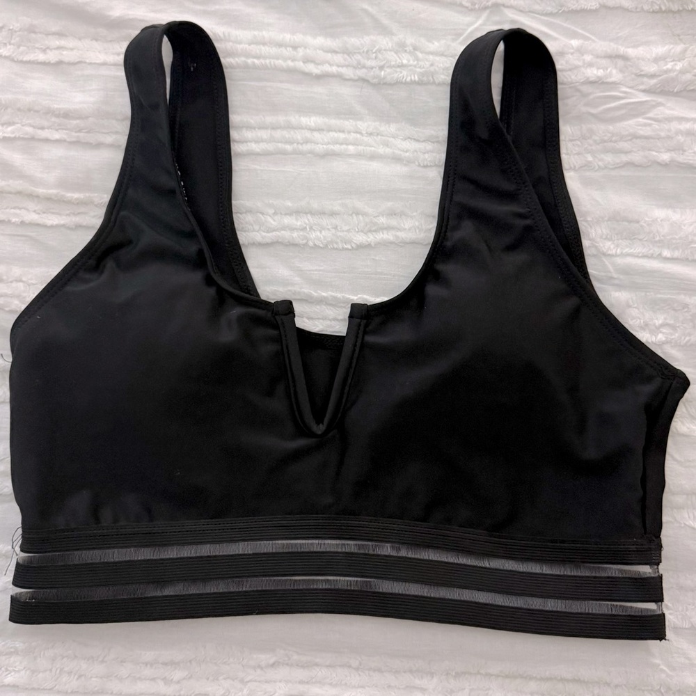 NWOT Swim Top ➰